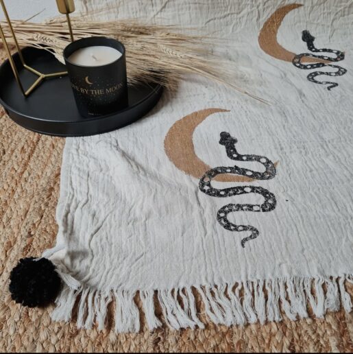 Muslin snake throw blanket