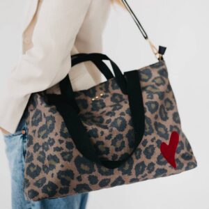 Chelsie Canvas Printed Tote | Leopard