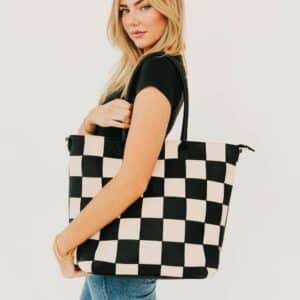 Courtney Checkered Tote | Woven Black Checkered